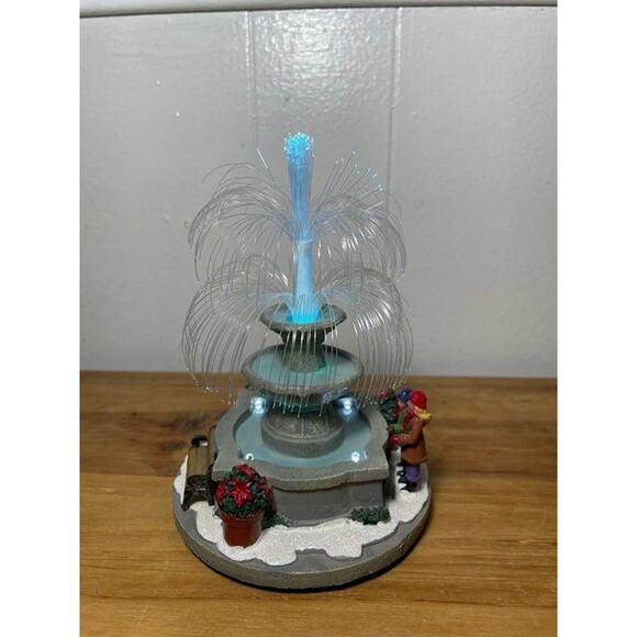 2023 Carole Towne Fiber Optic Fountain - Picture 9 of 9